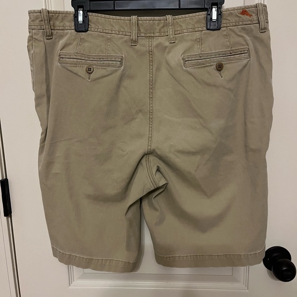 Tommy Bahama shorts - Picture 3 of 5